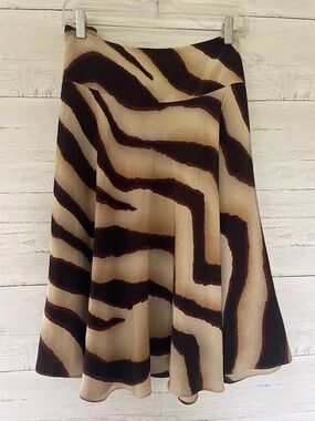 Ralph lauren zebra SILK skirt sz 14
Hundred percent silk never worn 
Size 14